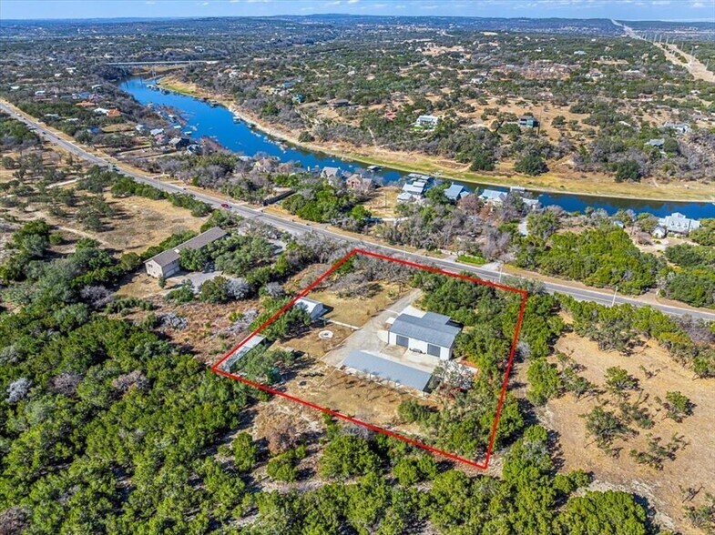 2505 Pace Bend Rd S, Spicewood, TX à vendre - Photo du bâtiment - Image 3 de 38