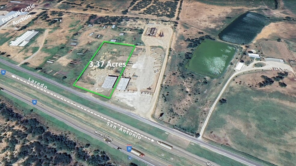 2222 S Interstate 35, Pearsall, TX à vendre - Photo du bâtiment - Image 3 de 16