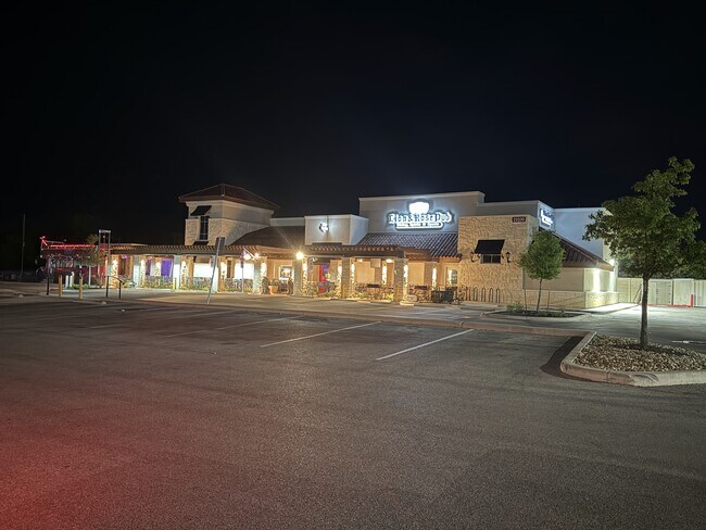 Plus de détails pour 23330 W Interstate 10, San Antonio, TX - Commerce de détail à vendre