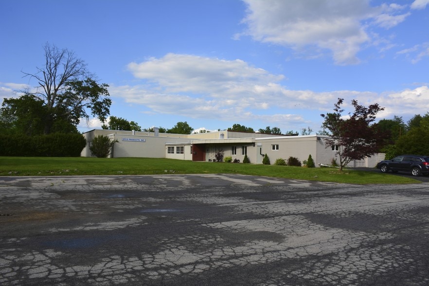 63 Railroad Ave, Wallkill, NY for sale - Building Photo - Image 3 of 32