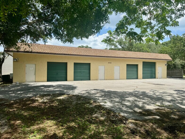 1802 Wilbur Ave, Vero Beach, FL à louer - Photo principale - Image 1 de 3