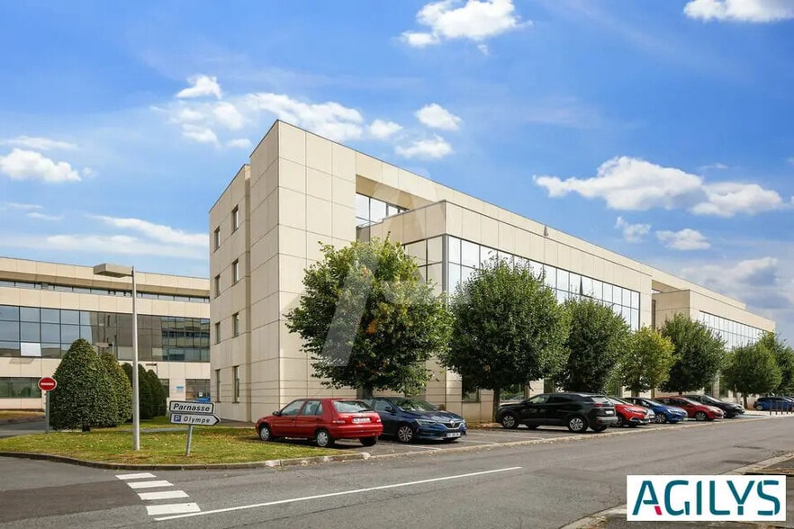 Flex in Les Ulis for lease - Building Photo - Image 3 of 8