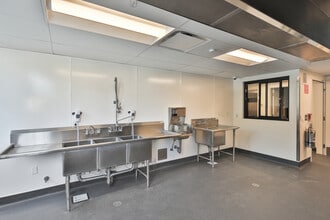 3716 Eagle Rock Blvd, Los Angeles, CA for lease Interior Photo- Image 2 of 4