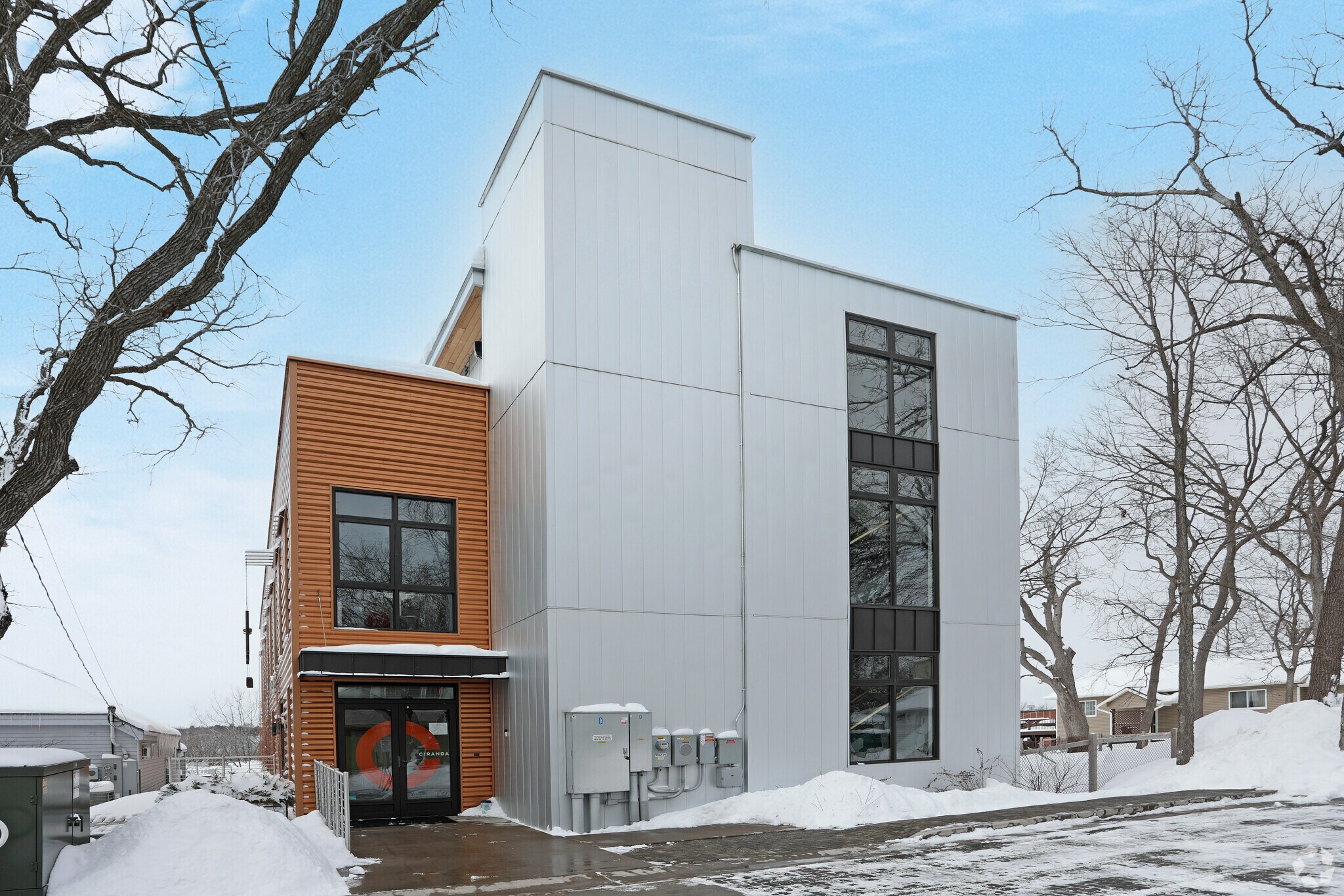 708 2nd St, Hudson, WI à vendre Photo principale- Image 1 de 12