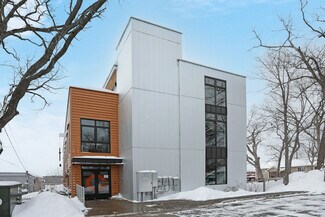 Plus de détails pour 708 2nd St, Hudson, WI - Bureau à vendre