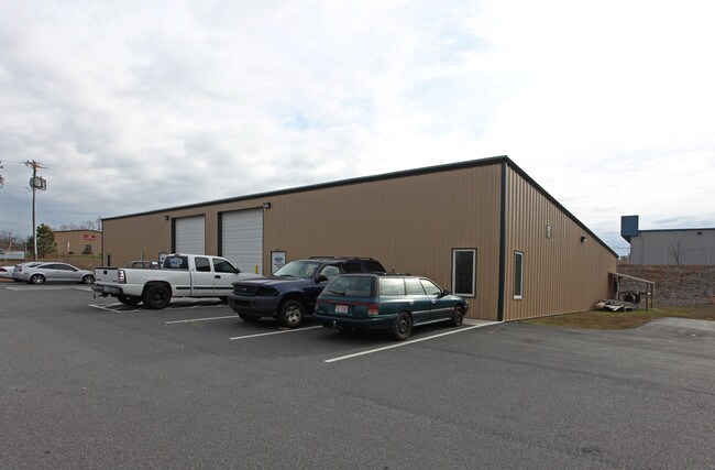 More details for 6291 Denver Industrial Park Rd, Denver, NC - Industrial for Lease