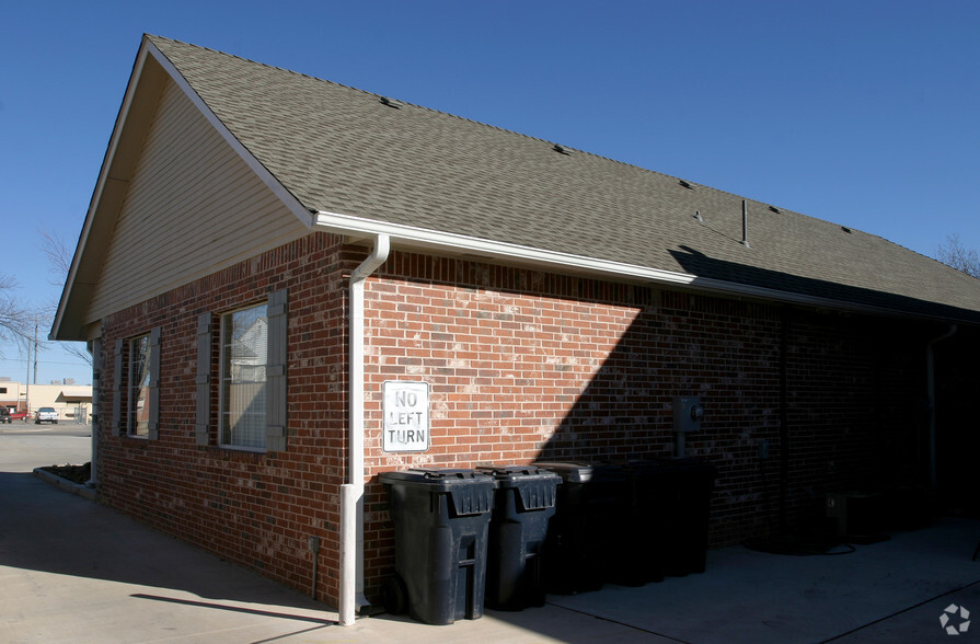 3916 NW 36th St, Oklahoma City, OK for sale - Building Photo - Image 3 of 21