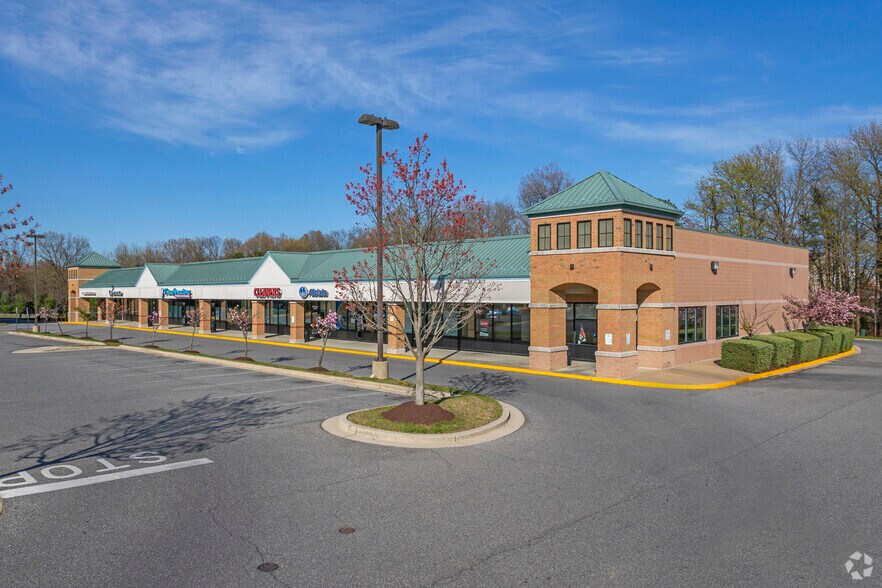 2288 Blue Water Blvd, Odenton, MD à vendre - Photo principale - Image 1 de 5