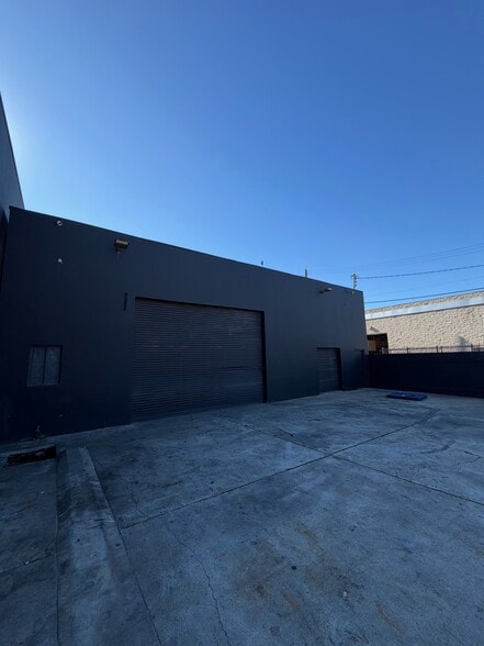 300 E 2nd Ave, La Habra, CA à vendre - Photo du bâtiment - Image 2 de 3