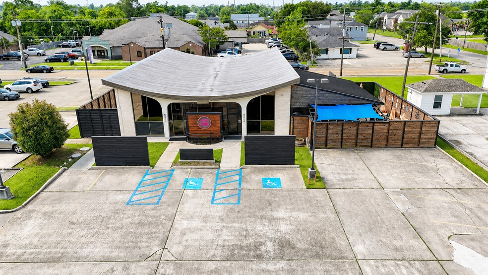 710 Dr Michael Debakey Dr, Lake Charles, LA à vendre - Photo principale - Image 1 de 15