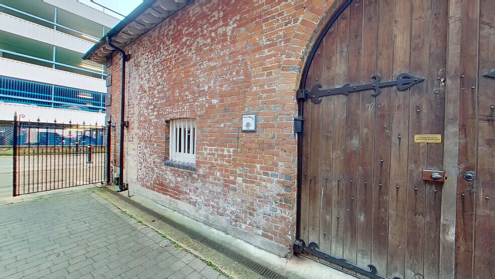 1 Back Of The Walls, Southampton à louer - Numérisation 3D de Matterport - Image 2 de 21