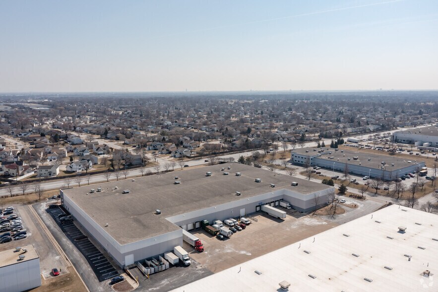 485-493 Mission St, Carol Stream, IL à louer - Aérien - Image 3 de 7