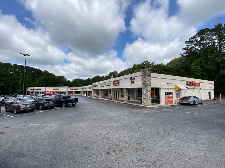 5976-5999 Memorial Dr, Stone Mountain, GA for lease - Building Photo - Image 1 of 11