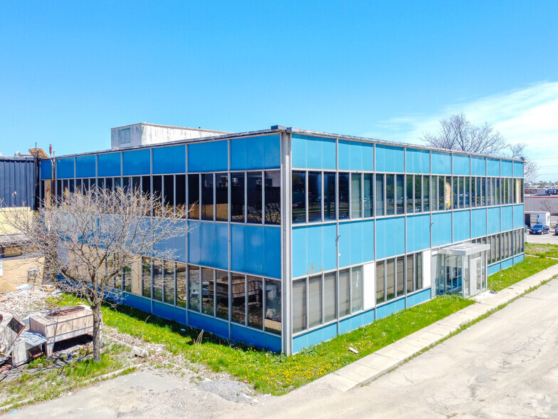 134 Kennedy Rd S, Brampton, ON for lease - Primary Photo - Image 1 of 9