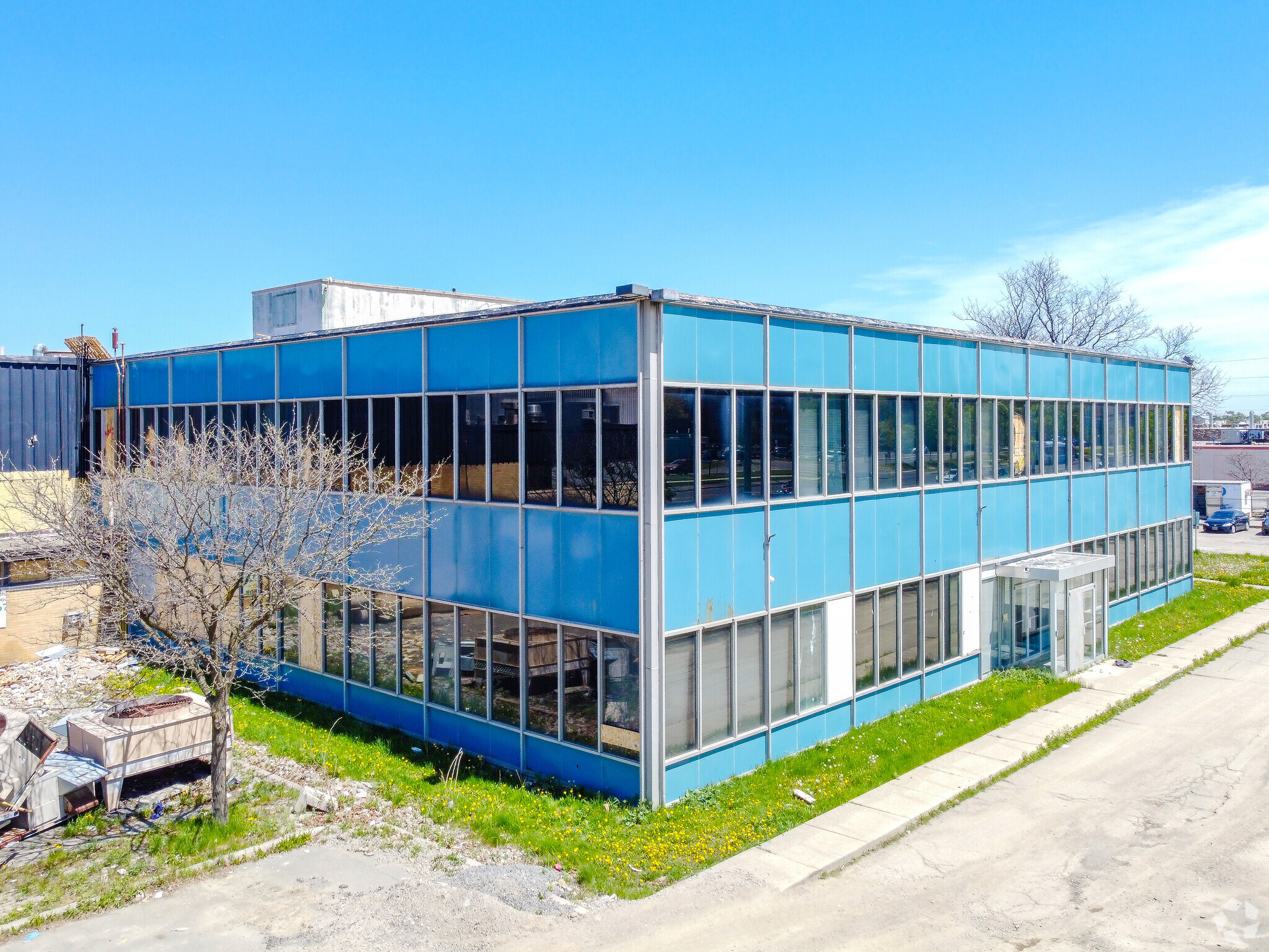 134 Kennedy Rd S, Brampton, ON for lease Primary Photo- Image 1 of 10