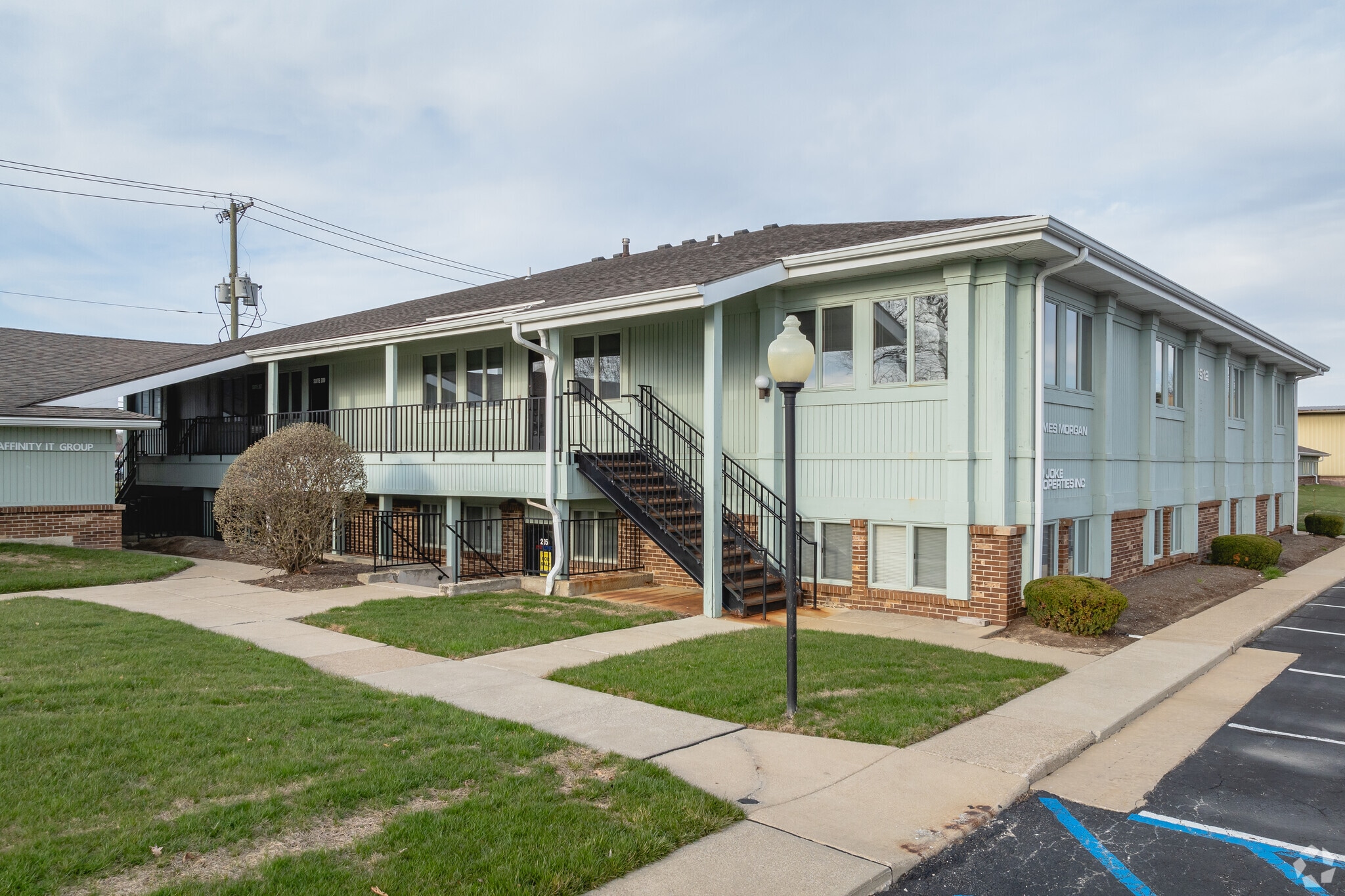 6912 Spring Valley Dr, Holland, OH for lease Building Photo- Image 1 of 10