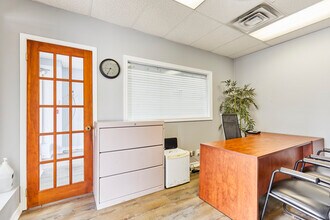 108 Corporate Dr, Toronto, ON for lease Interior Photo- Image 2 of 4