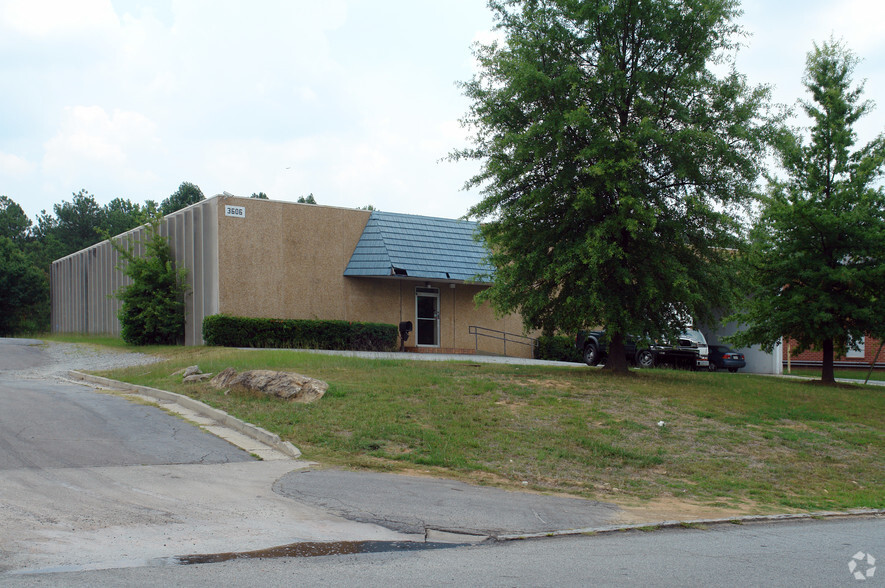 3606 McCall Pl, Doraville, GA for lease - Building Photo - Image 2 of 4