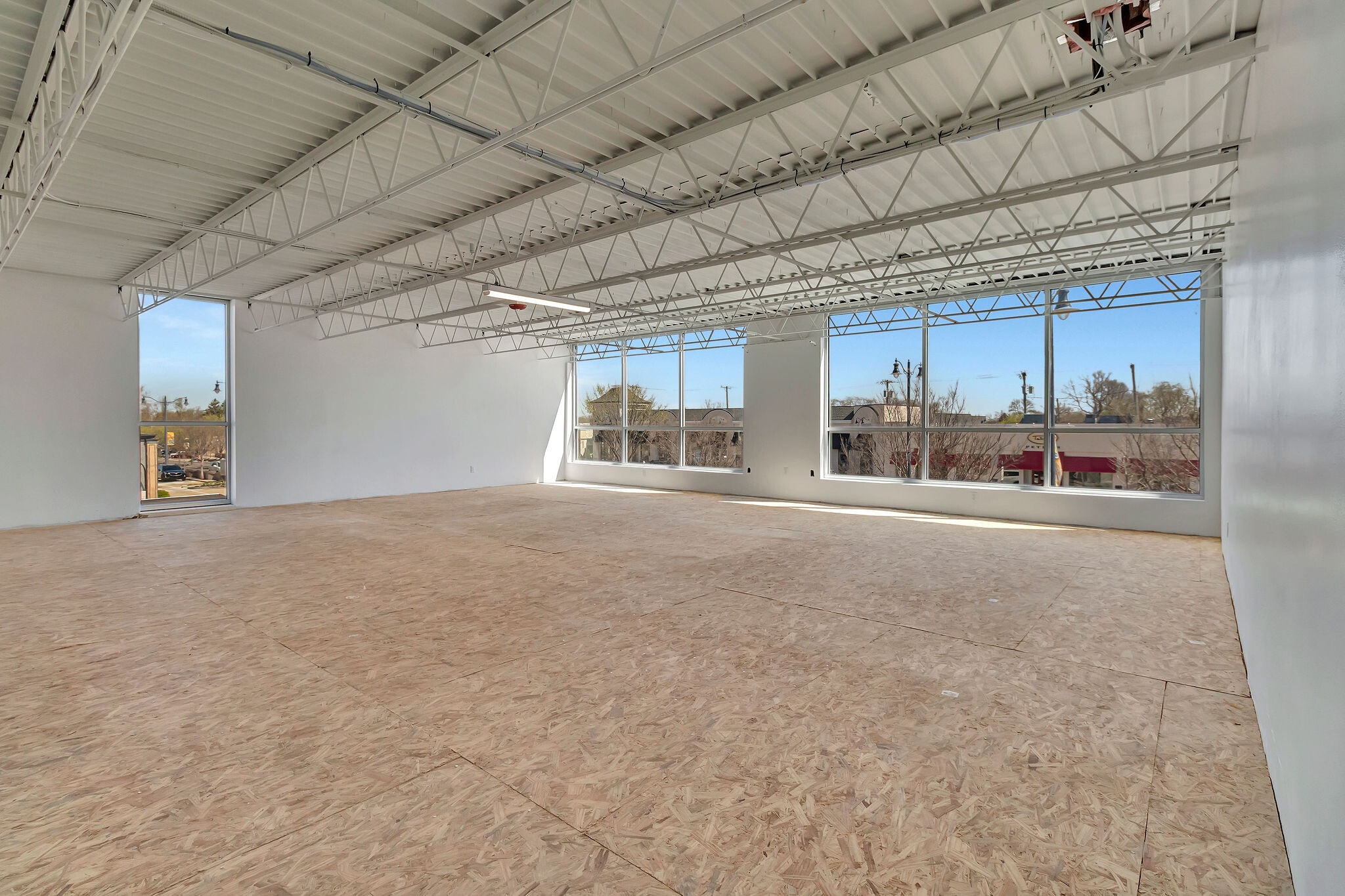 2533-2537 Far Hills Ave, Oakwood, OH for lease Building Photo- Image 1 of 6