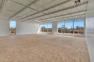 2533-2537 Far Hills Ave, Oakwood, OH for lease Building Photo- Image 1 of 6