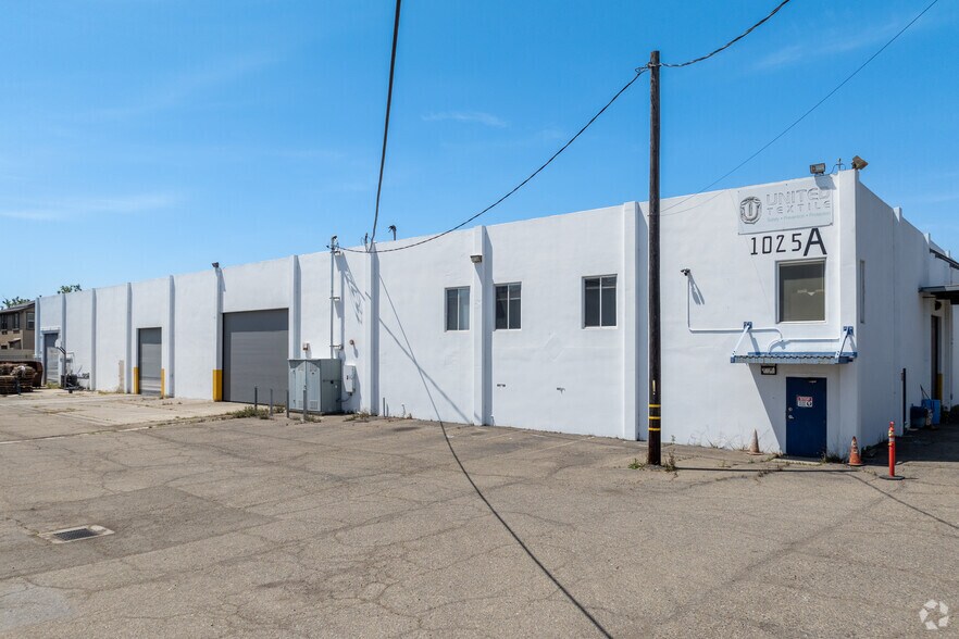 1025 98th Ave, Oakland, CA à vendre - Photo principale - Image 1 de 7