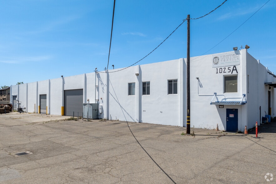 1025 98th Ave, Oakland, CA for sale - Primary Photo - Image 1 of 8