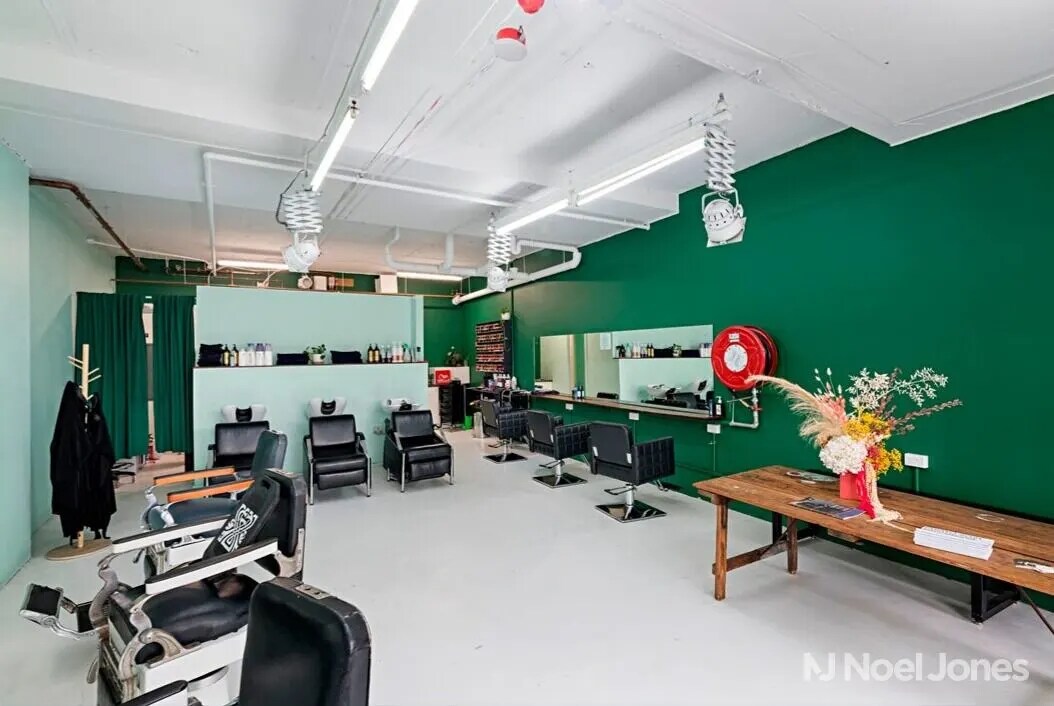 137 Queens Parade Service Rd, Clifton Hill for lease Interior Photo- Image 1 of 4