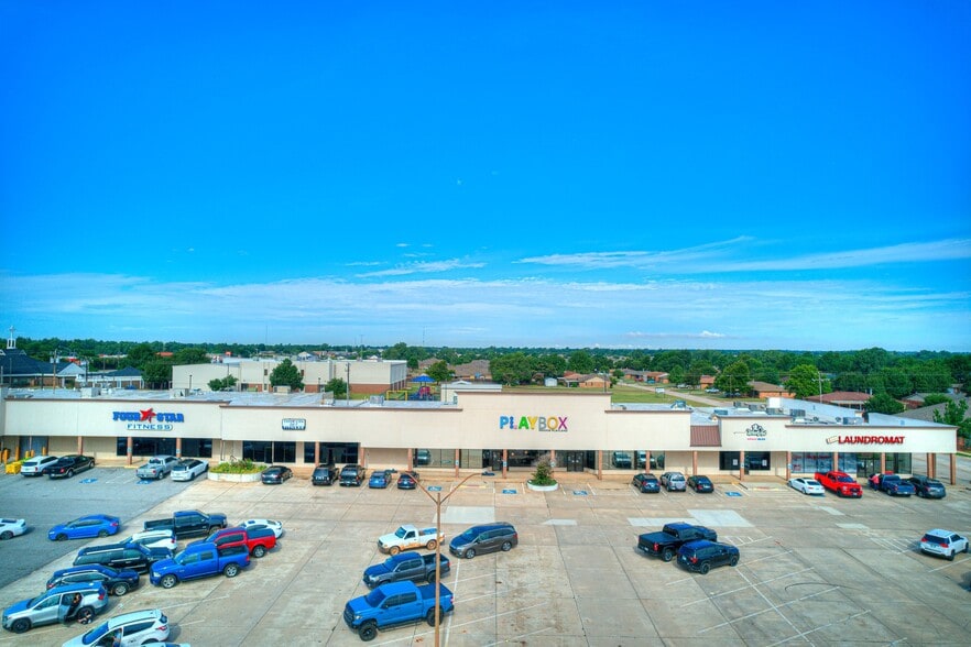 101-361 N Mustang Rd, Mustang, OK for sale - Building Photo - Image 3 of 13