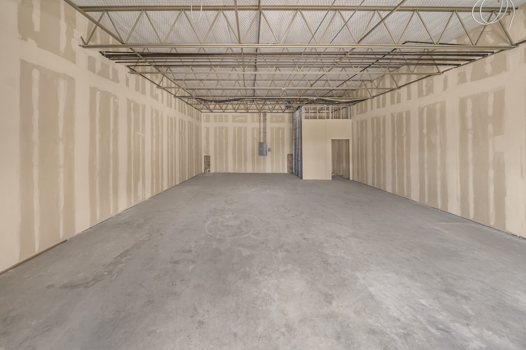 3400-3502 S Broadway, Tyler, TX for lease Interior Photo- Image 1 of 2