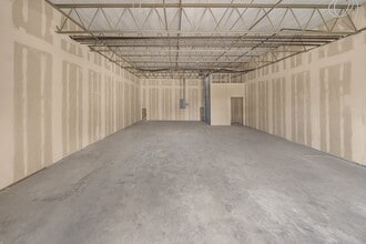 3400-3502 S Broadway, Tyler, TX for lease Interior Photo- Image 1 of 2
