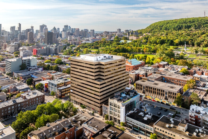 4200-4226 Boul Saint-Laurent, Montréal, QC à louer - Aérien - Image 3 de 23