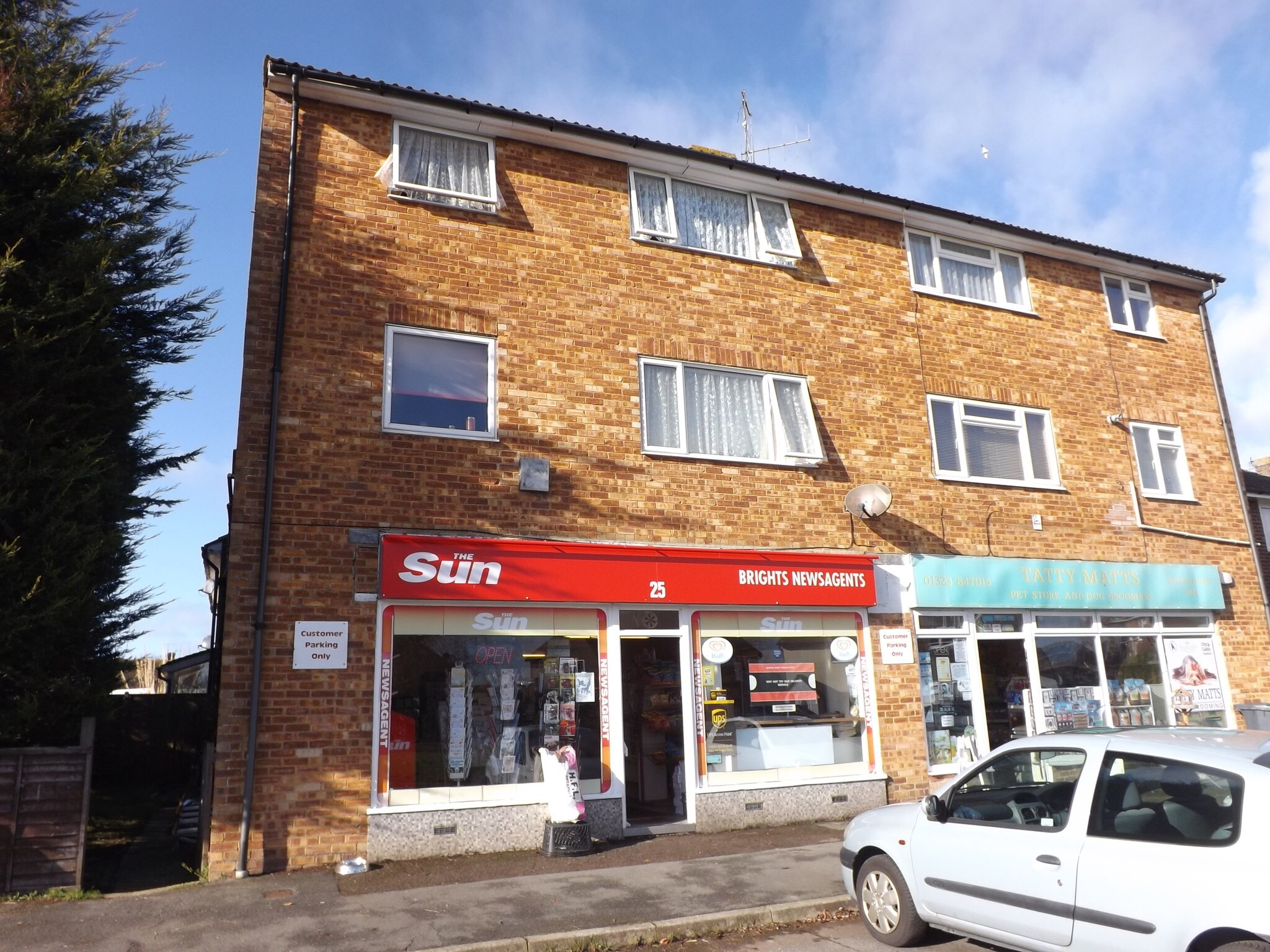 25 Lansdowne Cres, Hailsham for sale Primary Photo- Image 1 of 1