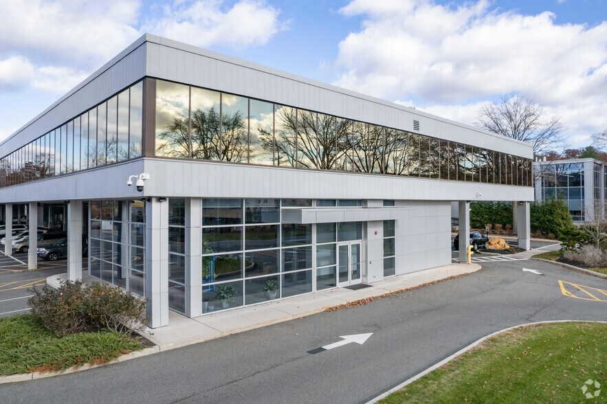 8 King Rd, Rockleigh, NJ à louer - Photo du bâtiment - Image 1 de 6