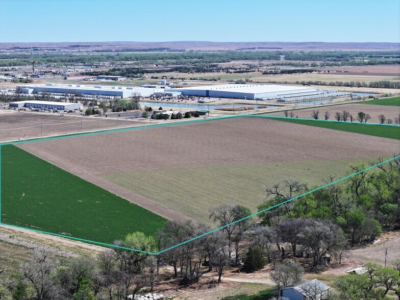 1806 E State Farm Rd, North Platte, NE for sale - Building Photo - Image 3 of 30