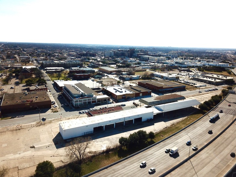 800 W Vickery Blvd, Fort Worth, TX for sale - Primary Photo - Image 1 of 1