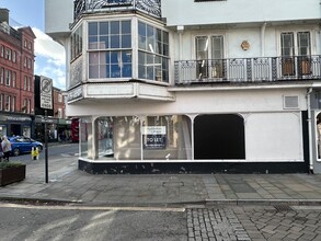 2 Queen St, Salisbury à louer Photo intérieure- Image 2 de 3