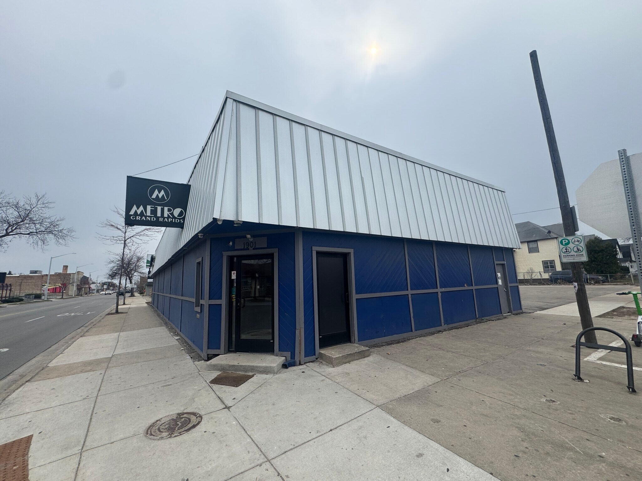 1901 S Division Ave, Grand Rapids, MI for sale Building Photo- Image 1 of 7