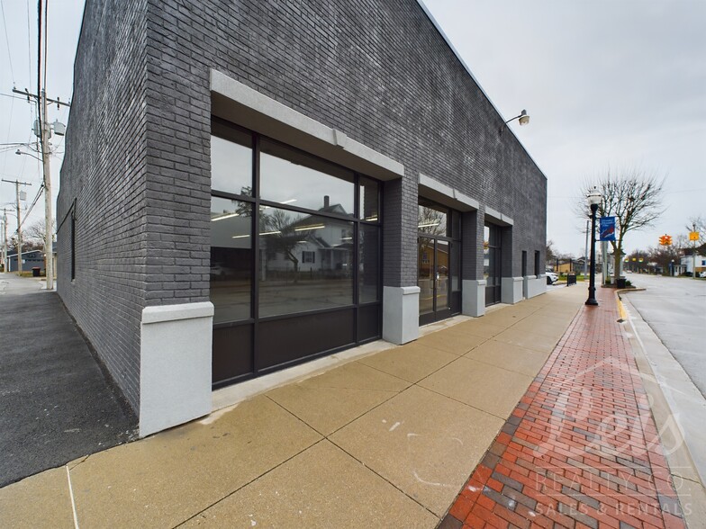 39 S Center St, Versailles, OH for lease - Building Photo - Image 1 of 6