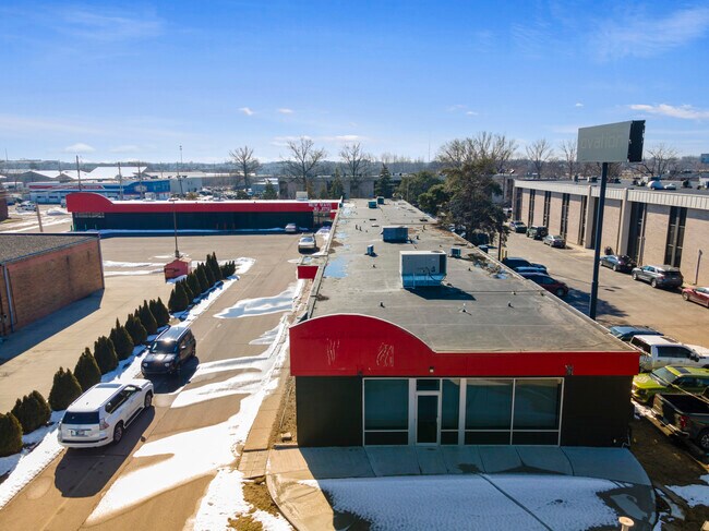 More details for 6609 E 82nd St, Indianapolis, IN - Retail for Sale