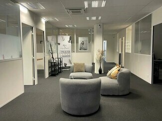 Plus de détails pour Bureau à louer