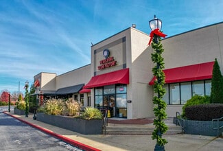 2700 Town Center Dr, Marietta, GA à louer Photo intérieure- Image 2 de 6