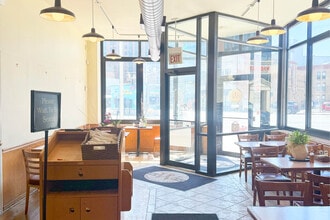 1058-1062 W Chicago Ave, Chicago, IL for lease Interior Photo- Image 1 of 7