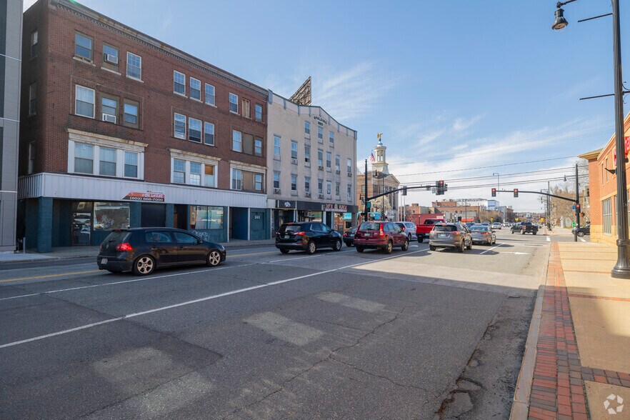 235-241 Main St, Nashua, NH à vendre - Photo du bâtiment - Image 3 de 6