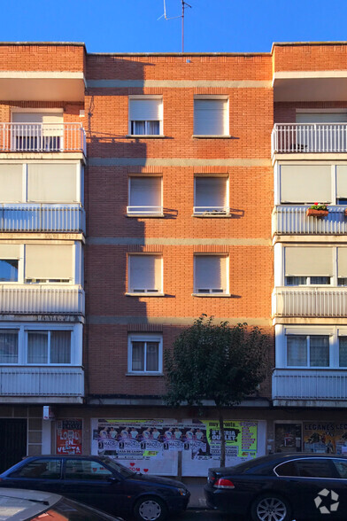 Calle El Charco, 29, Leganés, Madrid à louer - Photo du bâtiment - Image 2 de 2