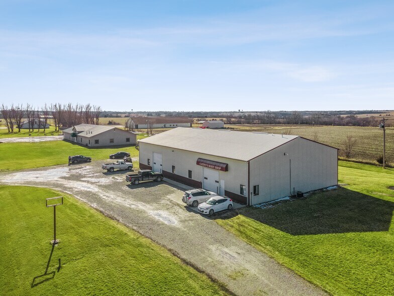 2326 N Main St, Osceola, IA à vendre - Photo du bâtiment - Image 3 de 27