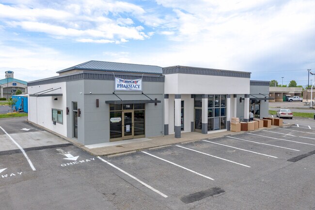 Plus de détails pour 710 Nashville Pike, Gallatin, TN - Commerce de détail à louer