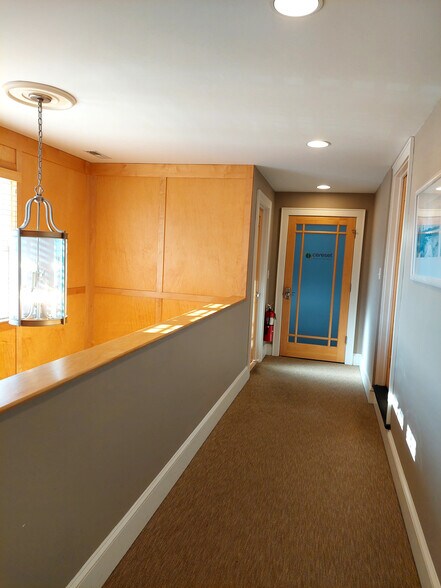 18 Kings Hwy N, Westport, CT à vendre - Photo intérieure - Image 3 de 10