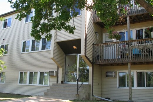 100 N Van Buren Ave, Eveleth, MN à vendre Photo principale- Image 1 de 14