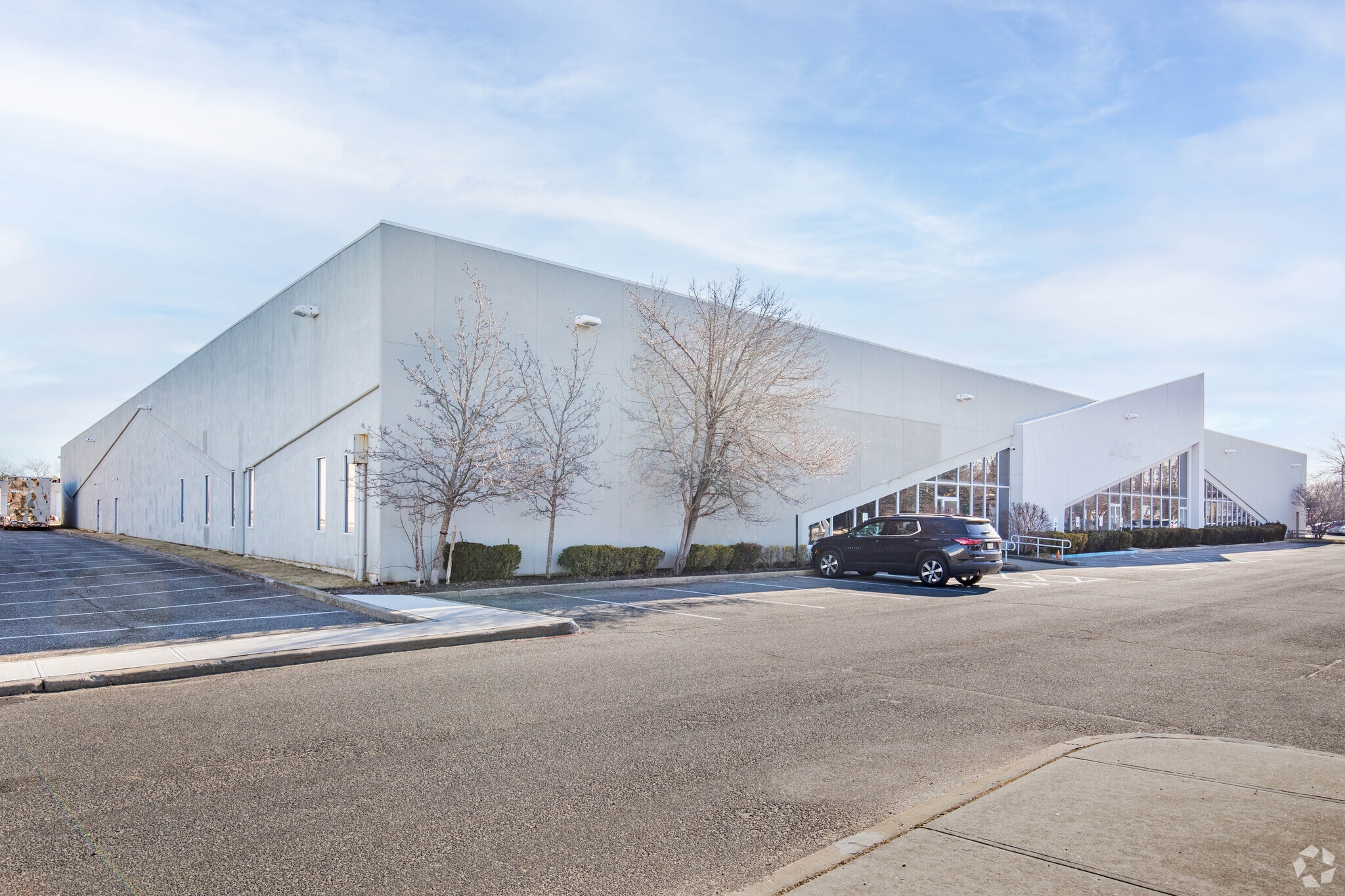 1101 Lakeland Ave, Bohemia, NY for lease Building Photo- Image 1 of 5