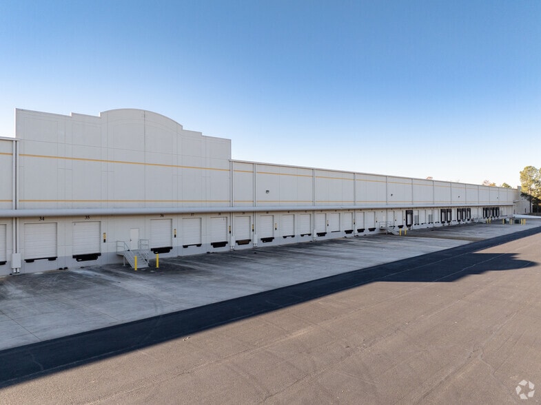 237 Greenwood Industrial Ct, McDonough, GA for lease - Building Photo - Image 1 of 28